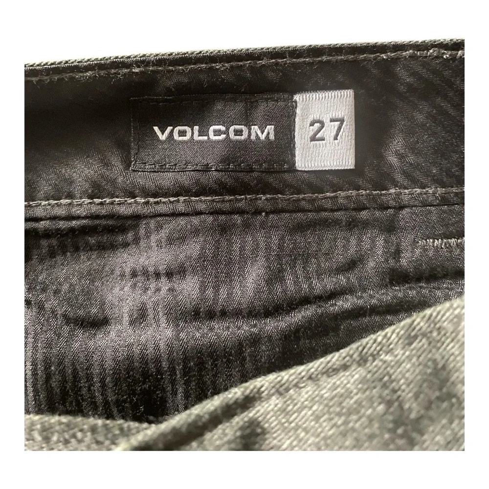 Volcom nwt boys